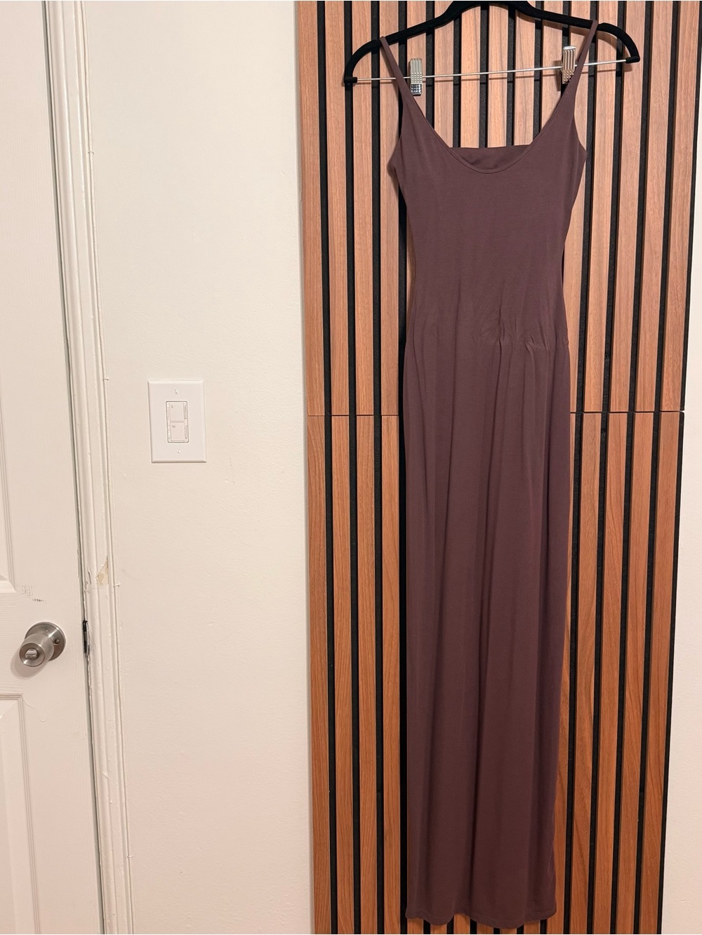 Skims Women’s Sleeveless Scoop Neck Maxi Dress - Burgundy